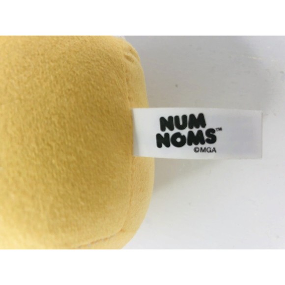 MGA Num Noms Cupcake Betty Vanilla 2018 Confetti Rainbow Sprinkle Plush Stuffed - Picture 4 of 6